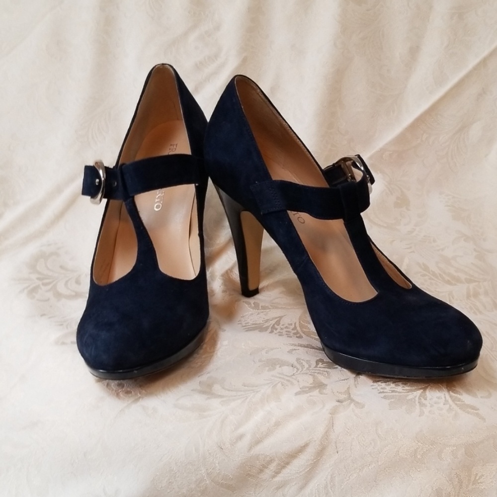 Dress shoes